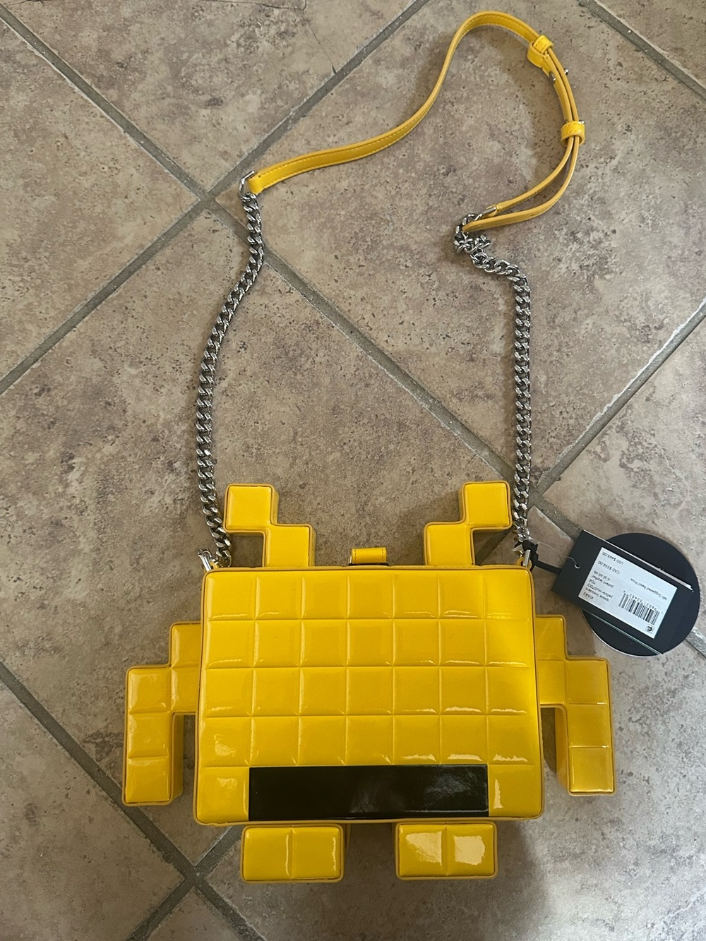 Space Invaders X Kate Spade New York Patent 3d Alien Crossbody - Picture 8 of 12